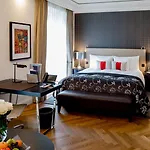 Schweizerhof & Hotel 5*