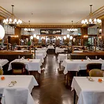 Schweizerhof & Hotel 5*
