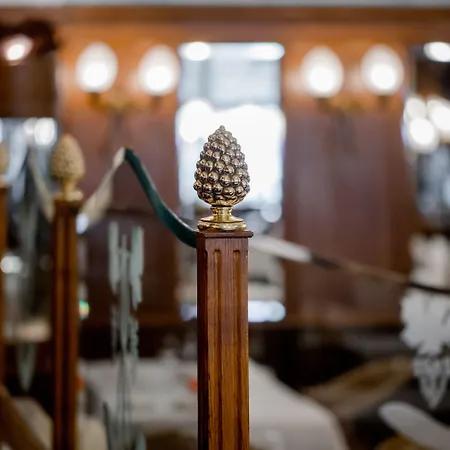 Schweizerhof & Hotel 5*