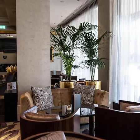 Hotel Schweizerhof &