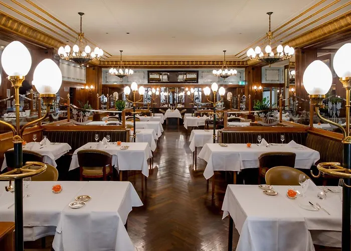 Schweizerhof & فندق 5*