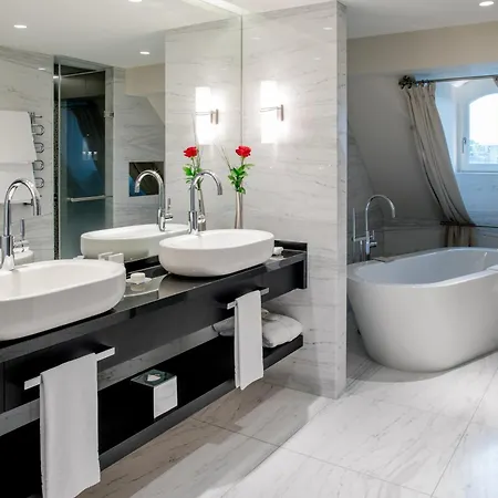 Hotel Schweizerhof & 5*